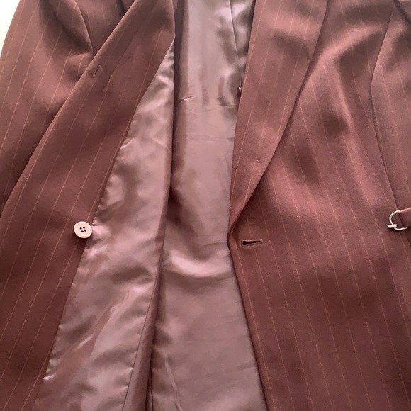 Le Suit Brown Pant Suit - Picture 3 of 6